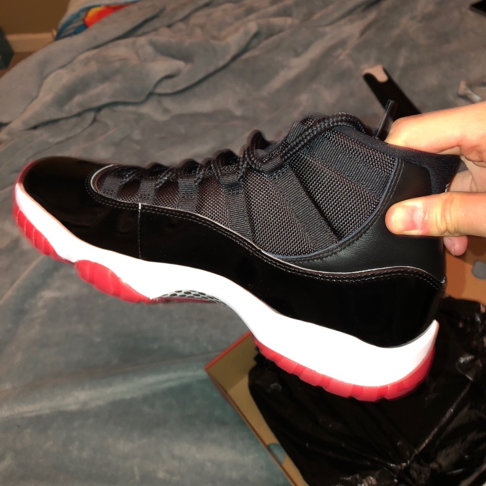 Jordan Bred size 11 - Picture 6 of 7